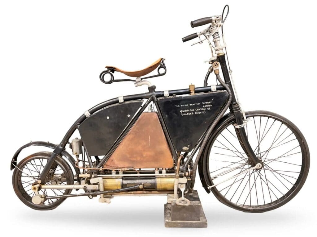 circa 2005 replica of the 1885 Daimler Reitwagen