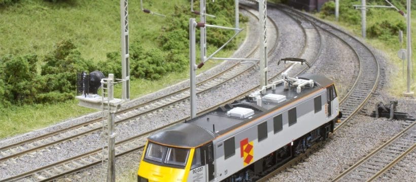 Graham Farish Class 90 DCC Installation