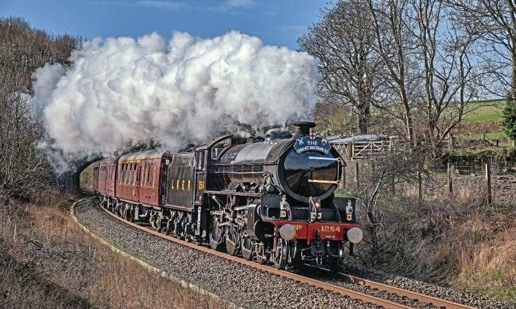 ‘B1’ and ‘Caley’ tank add Northern Soul to Gloucestershire Warwickshire festival