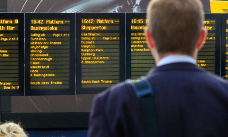 Rail engineering work cut to smooth Christmas journeys