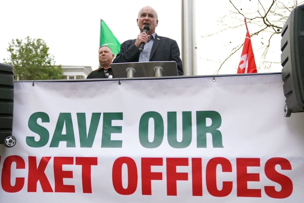 Ticket office closures consultation extended