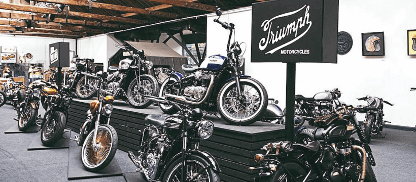 Triumph bobber build-off