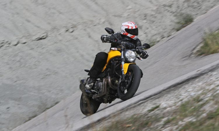 Read & Watch – 2018 Ducati Monster 821 – Launch Review!
