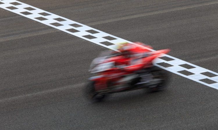 Video: Fast Bikes Ultimate Track Guides