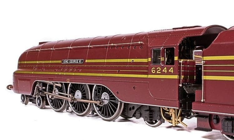 What’s in the Shops: Streamlined ‘Duchess’ duo from Hornby