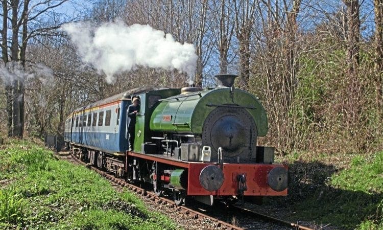 Courtaulds Peckett means steam returns to East Kent