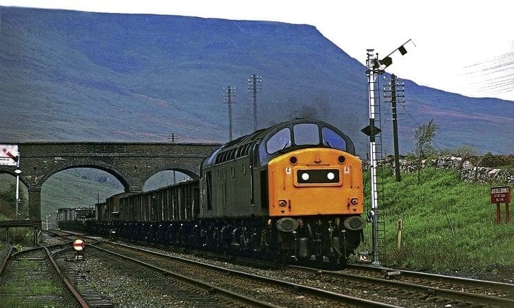 On the hunt: Class 40s