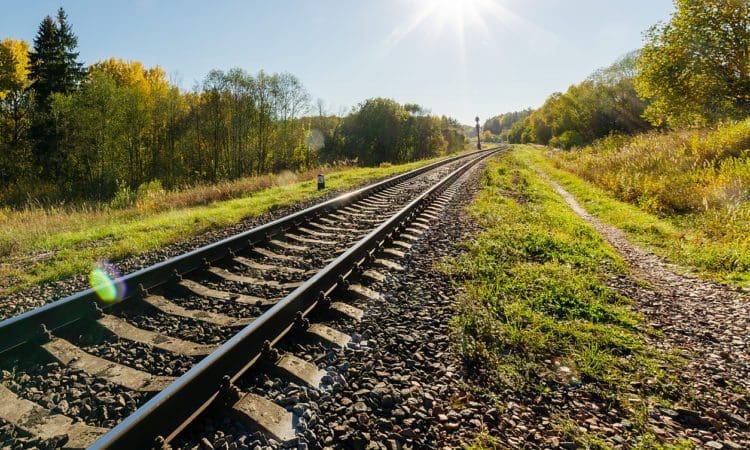 The rail network cannot cope with extreme heat as track hits 62C, admits Shapps