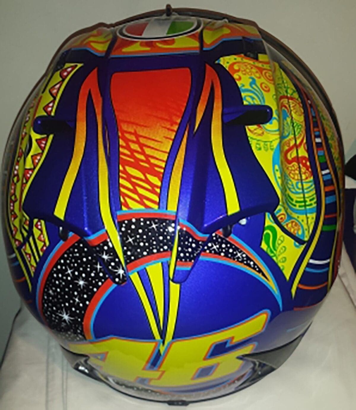 fake-helmet