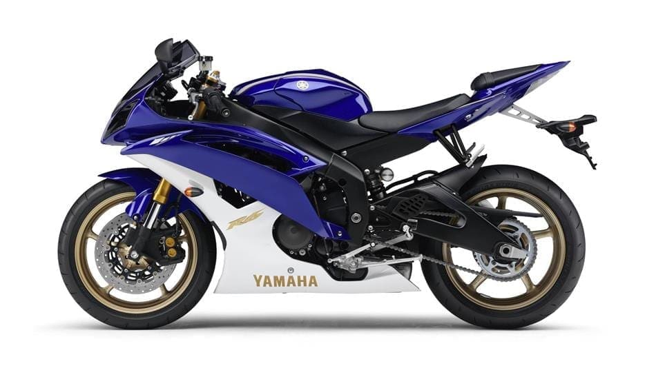 2012-Yamaha-YZF-R6-EU-Yamaha-Blue-Studio-006