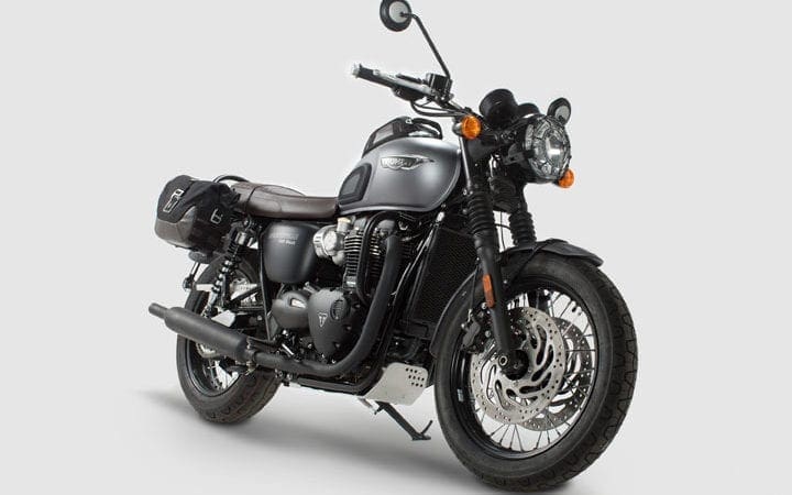 New trick soft luggage for the Triumph Street Twin