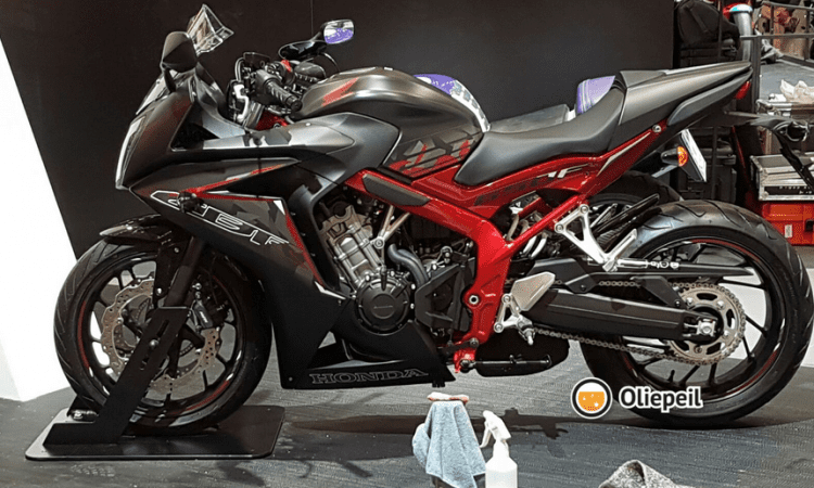 Intermot show: LEAKED pics! Honda’s CBR650F caught on Honda’s STAGE!