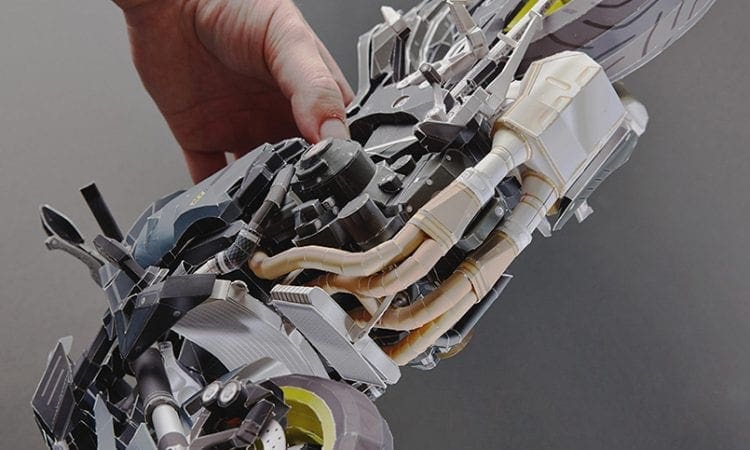 Here’s how to get your hands on Paper Craft’s 2017 Yamaha MT-10 plans for FREE. Download, get printing and enter the big-bike fold… (sorry)