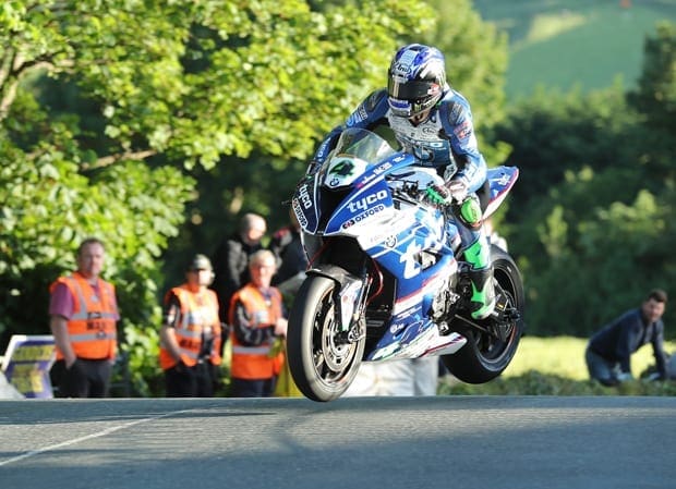 TT 2017: Dunlop and Hutchinson kick things off with 125mph+ laps