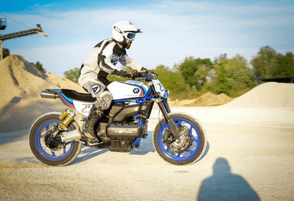All-terrain BMW K 100 custom