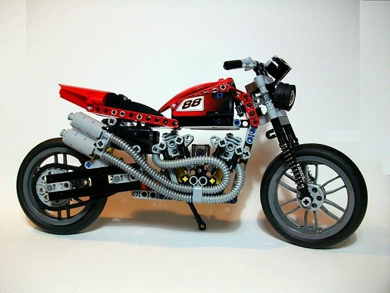 Check out this awesome Harley-Davidson XR1200… made from LEGO!