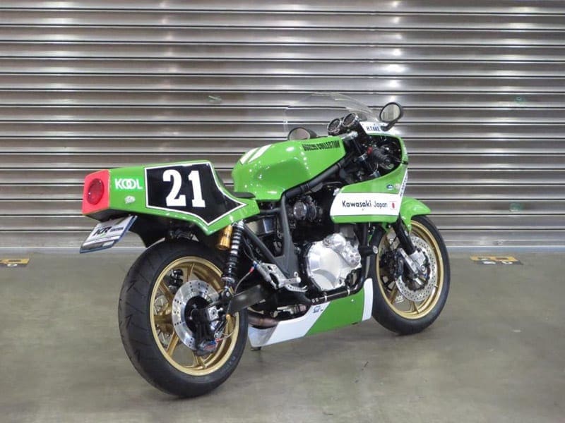 Here’s the SEXIEST ever bodykit for a Kawasaki ZRX1200 and Zephyr 1100. Oh… my…