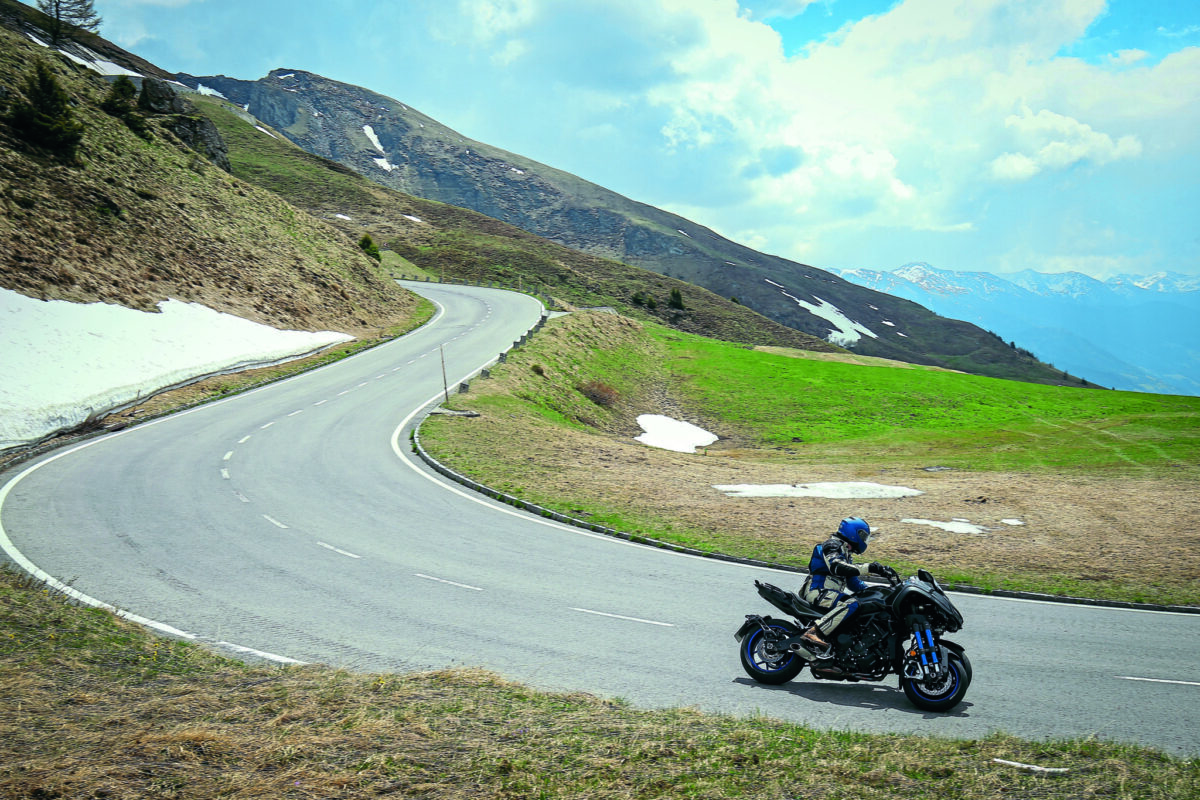 VIDEO: First Impressions – Yamaha Niken