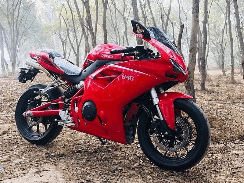 VIDEO: A Chinese built Ducati 848? No, it’s a rebadged Sigma Warrior 350!