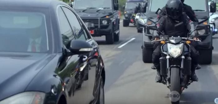 VIDEO: President of Indonesia STUNT RIDING a Yamaha FZ1 (well, kind of…)