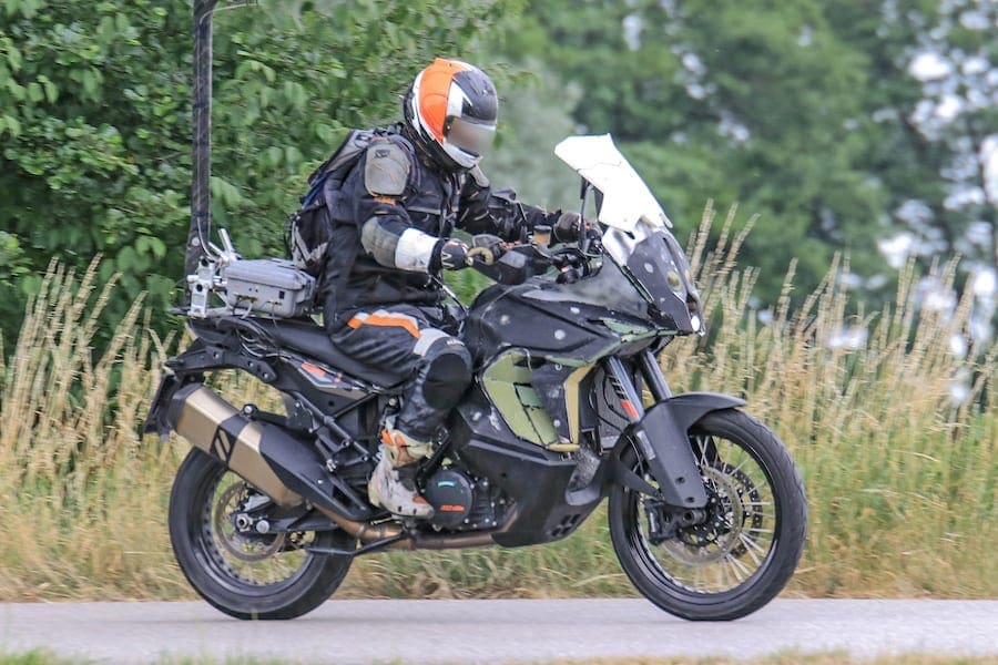 SPY SHOT: KTM 1090 Adventure CAUGHT while testing.
