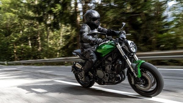 Benelli UNVEILS new 752S naked sportbike