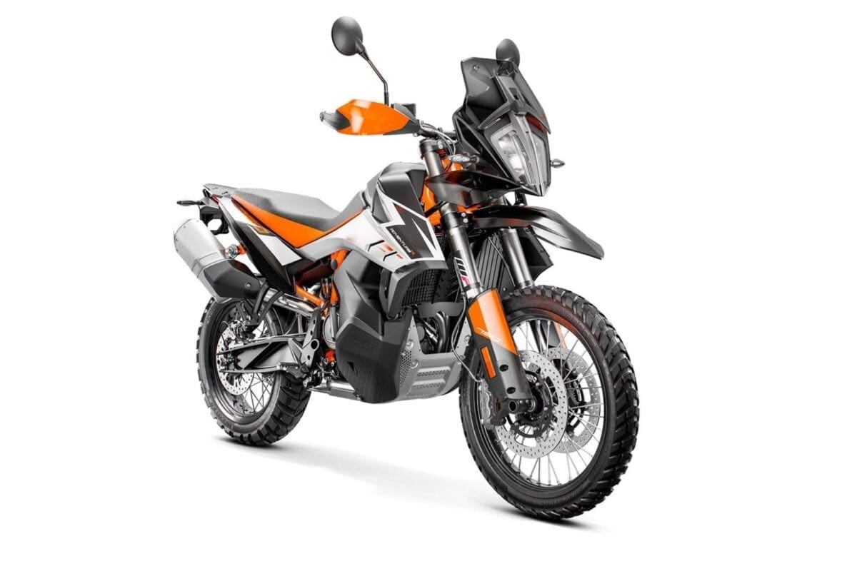 EICMA 2018: KTM takes the wraps off the 2019 790 Adventure R. Nice.