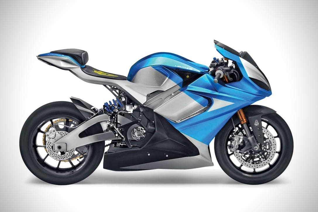 WATCH THIS! Lightning Motorcycle’s LS-218 goes from 100-150mph in TWO SECONDS. Yep. TWO SECONDS!