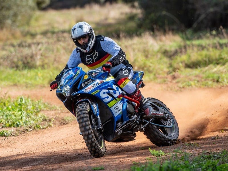 VIDEO: Enduro MADNESS on a Suzuki GSX-R1000