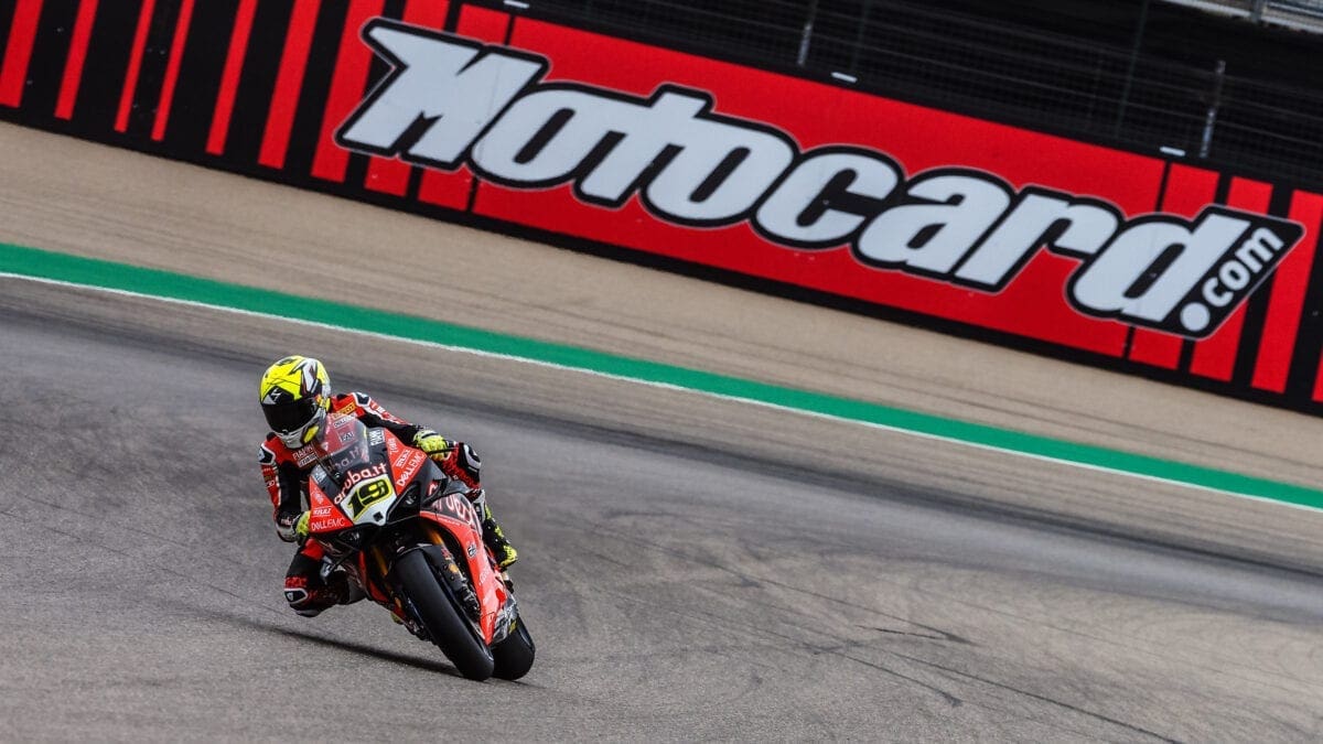 WSB: Bautista beats Lowes to top opening MotorLand Aragon session!