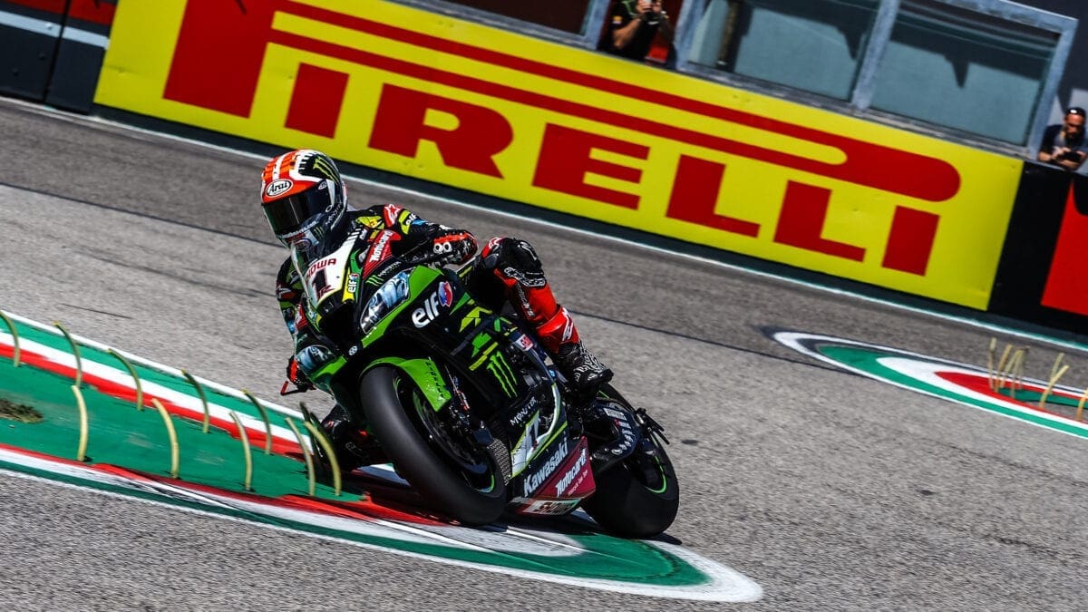 WSB: The reigning champion is back ahead of the opposition, whilst Bautista can only manage fourth!