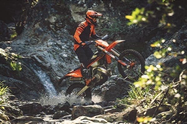 KTM unveils FULL line-up of ENDURO bikes for 2020. And they’re going on SALE next month.