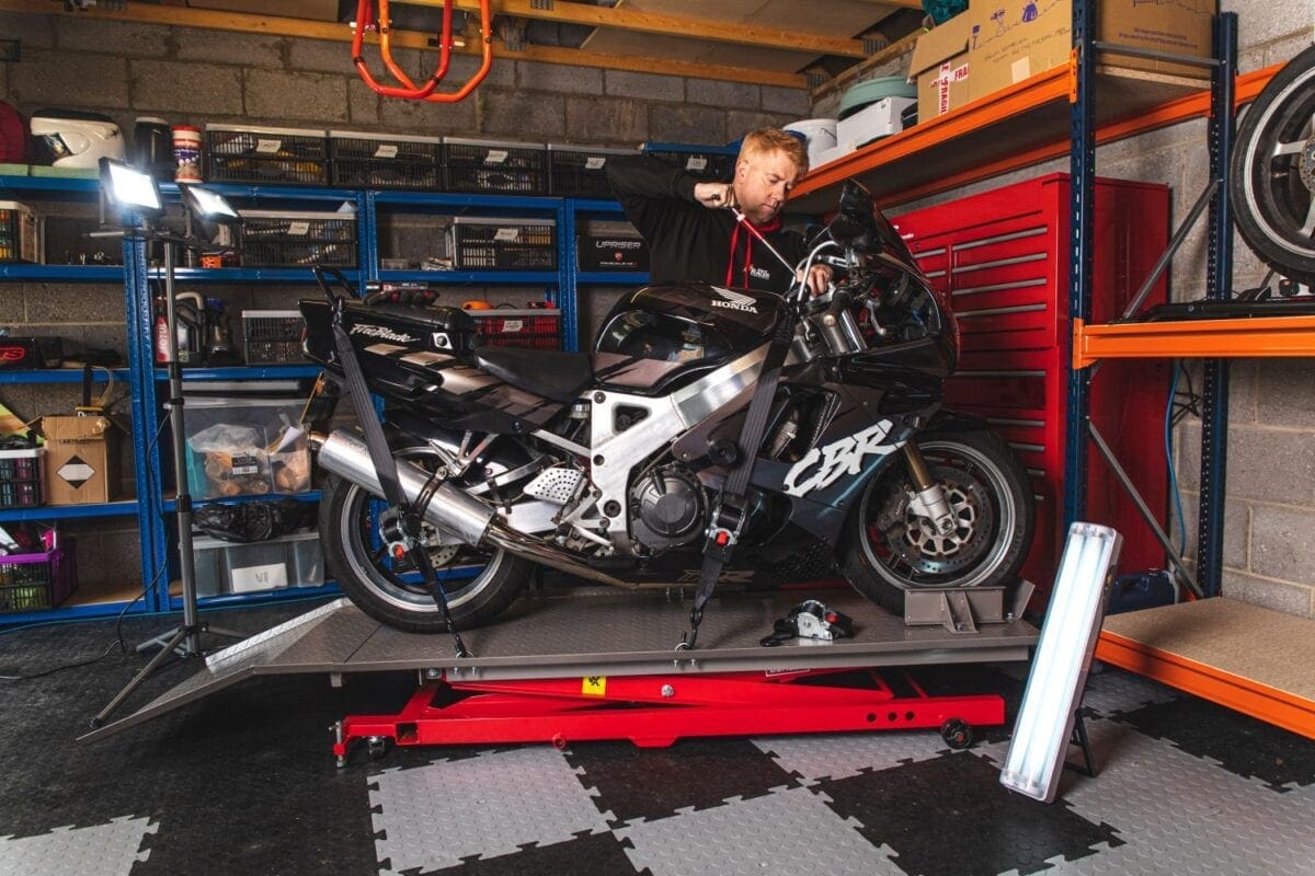 TESTED: Sealey Hydraulic Bike Lift and Ramp
