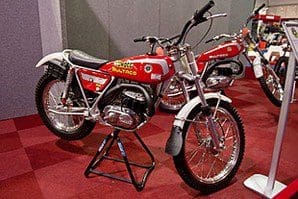 Dirt Bike Show: classic display