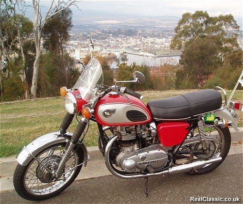 opinion08102404 Kawasaki? Looks like a BSA to me?...