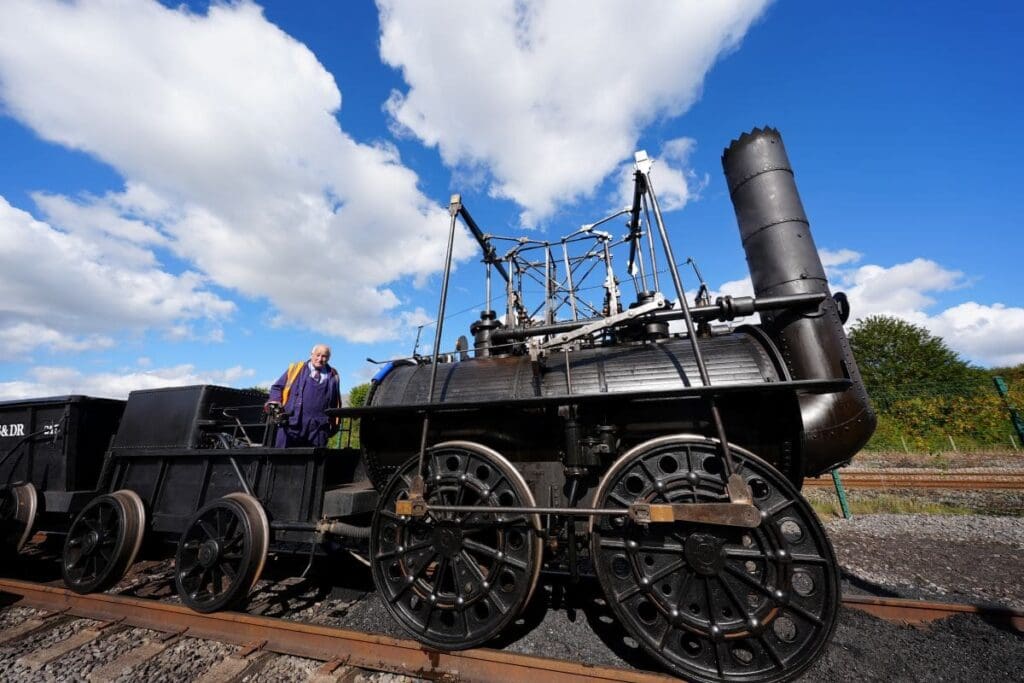Locomotion No.1 replica to run on Stockton & Darlington Railway