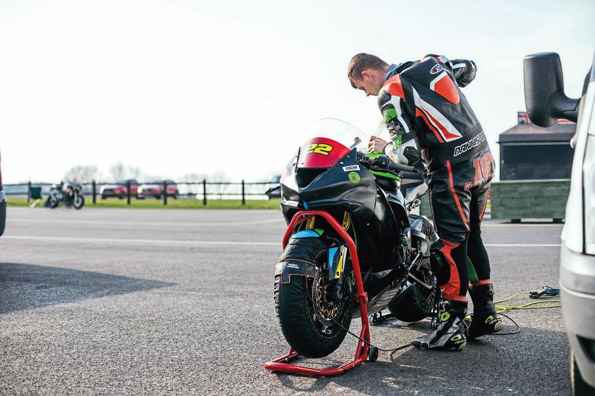 Kier Armstrong's 2020 Kawasaki ZX636-R | Fast Bikes Magazine