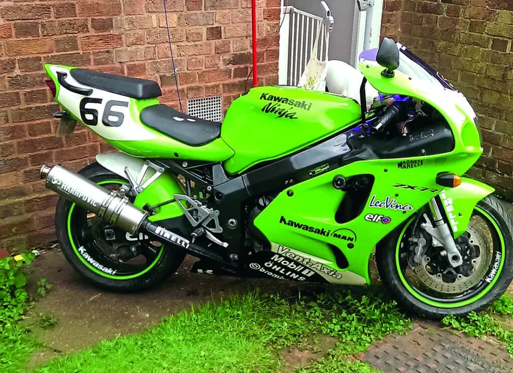 Show Us Yours: Gary’s Kawasaki ZX-7R P4