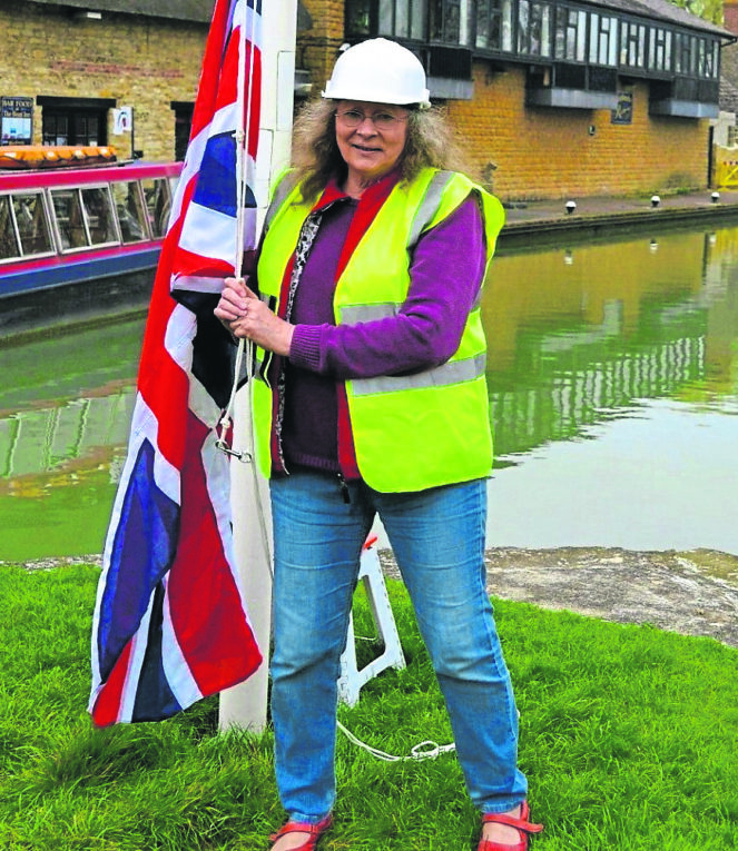 HERITAGE HEROES AWARDS recognition for canal volunteer